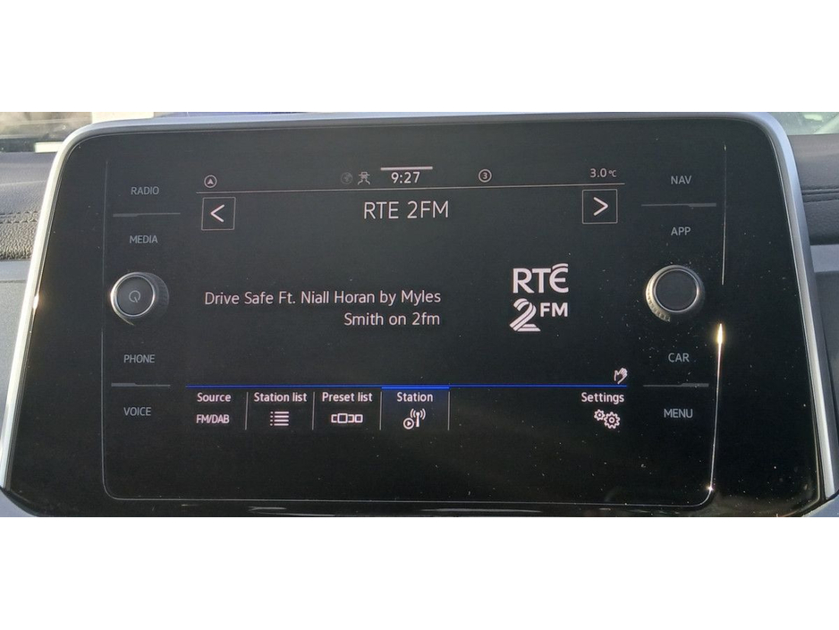 2023 Volkswagen T-Roc - image 13