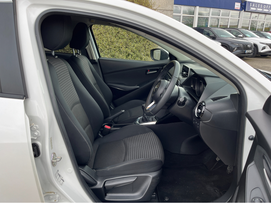 2018 Mazda Mazda2 - image 10