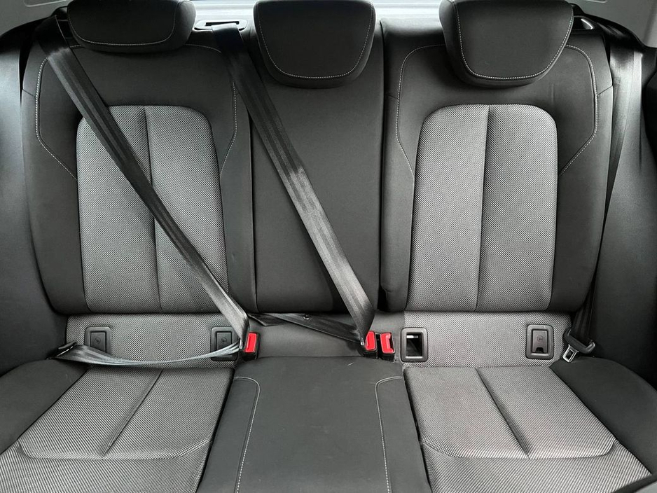 2018 Audi Q2 SPORT 1.0 TFSI AUTO // AMBIENT LIGHTING // APPLE CARPLAY/ANDROID AUTO // HEATED SEATS €20,950