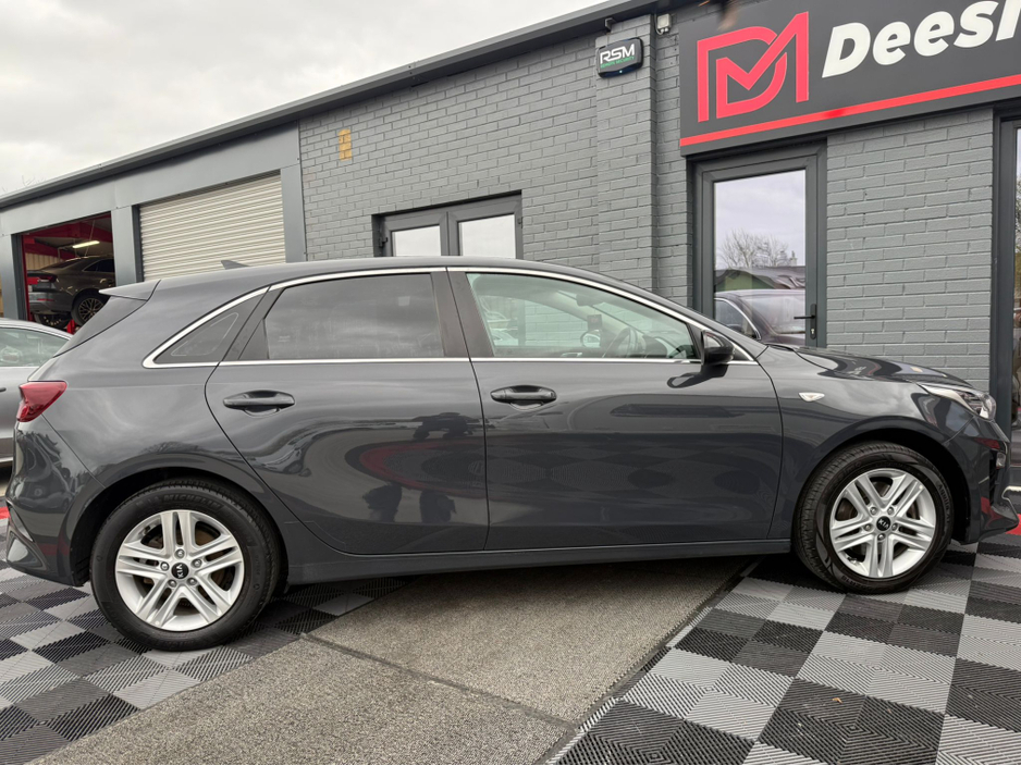 2021 Kia Ceed - image 7