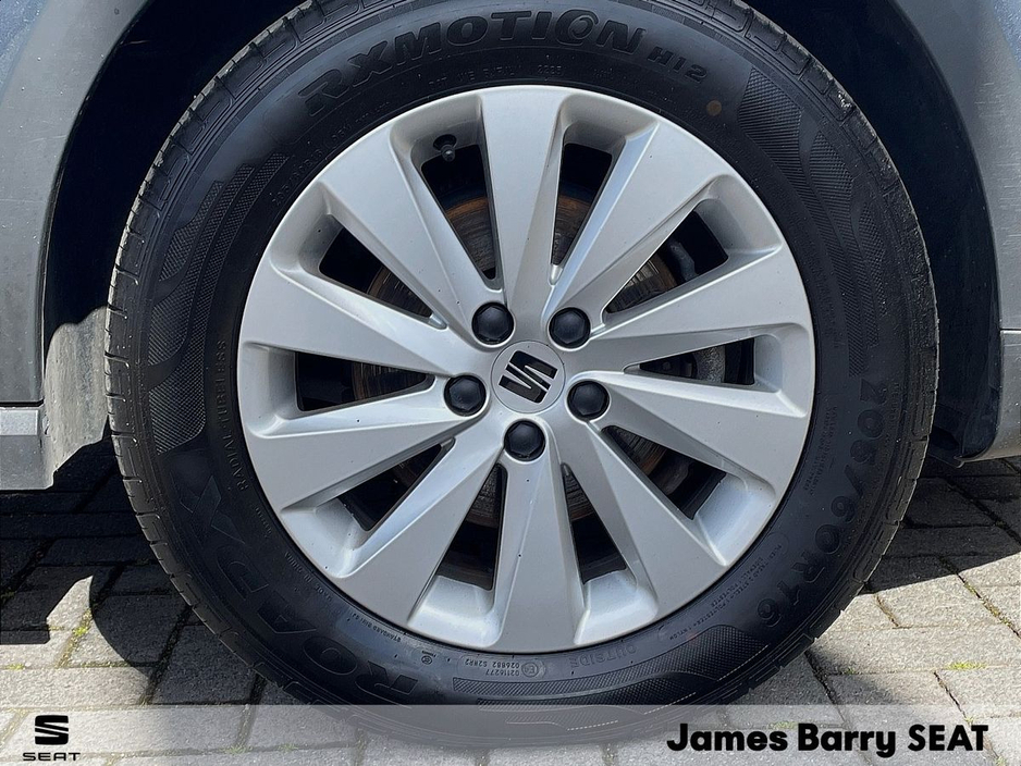 2023 SEAT Arona - image 6