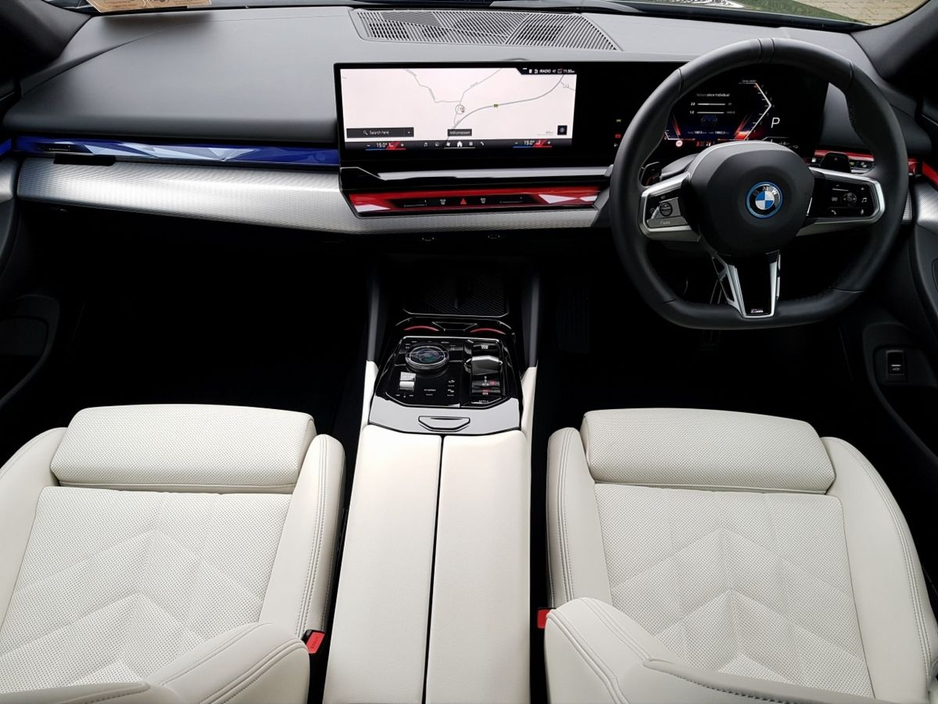2025 BMW 5 Series 530e M Sport €66,995