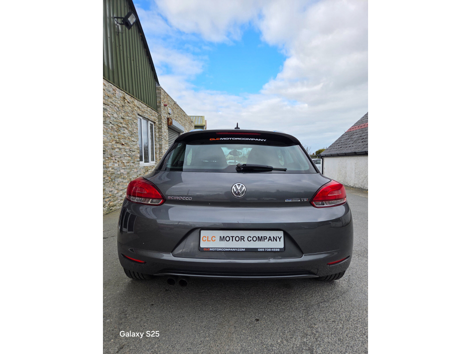 2012 Volkswagen Scirocco - image 7