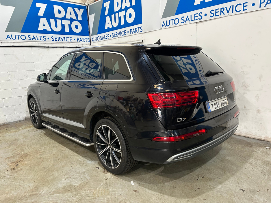 2018 Audi Q7 - image 5