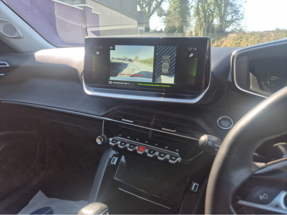 2022 Peugeot 2008 - image 15