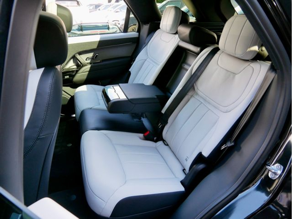 2026 Land Rover Range Rover Sport - image 15