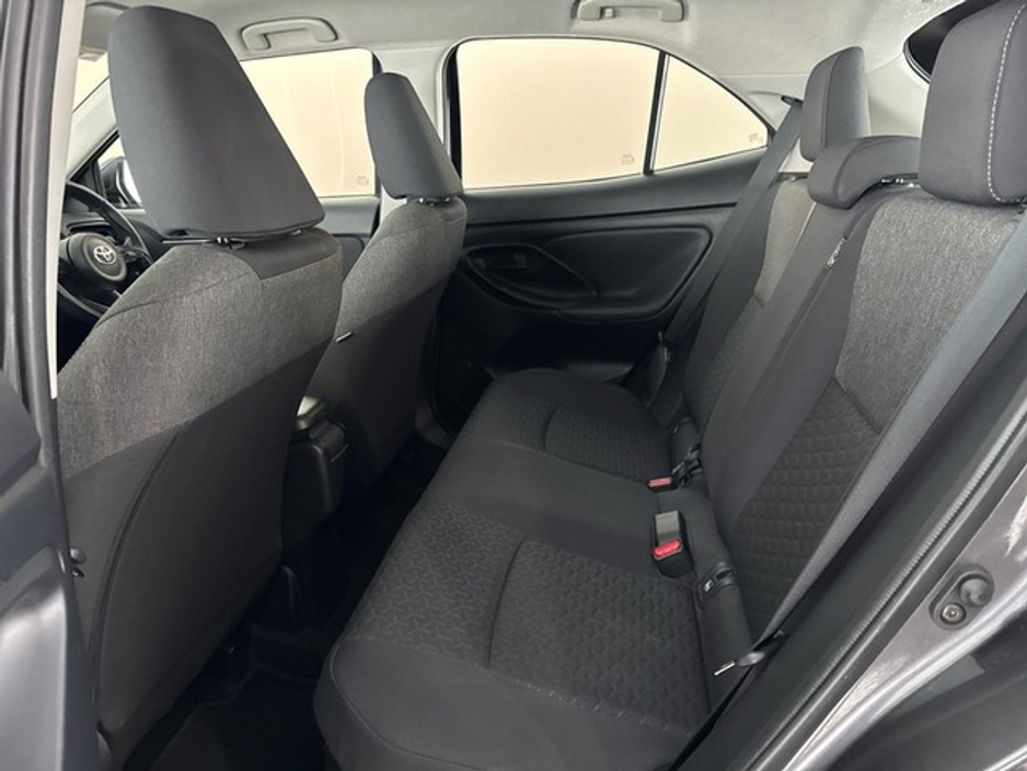 2023 Toyota Yaris Cross HYBRID LUNA €26,950