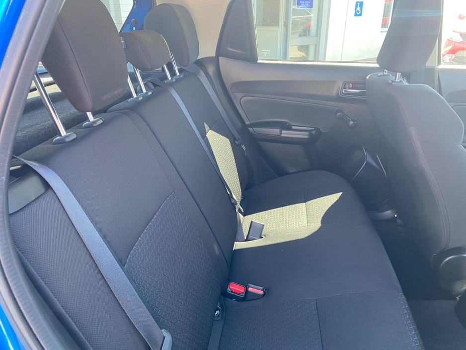 2021 Suzuki Swift - image 11