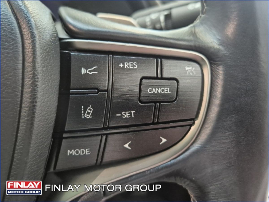 2019 Lexus ES 300 H - image 13