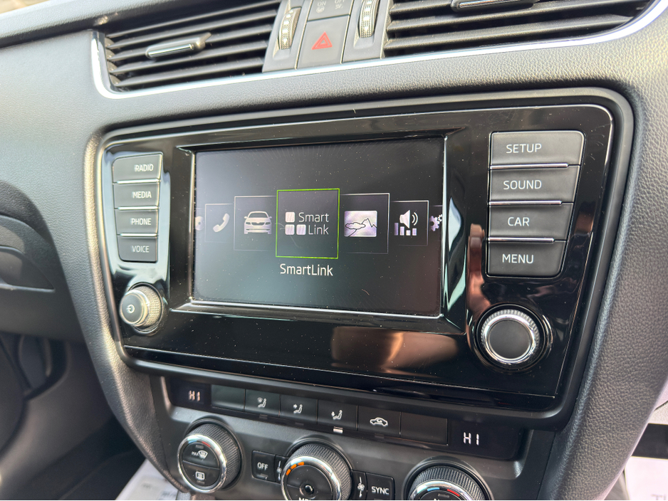 2016 Skoda Octavia - image 16