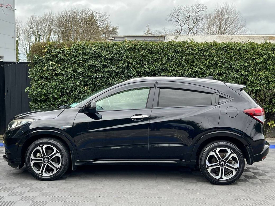 2016 Honda Vezel - image 3