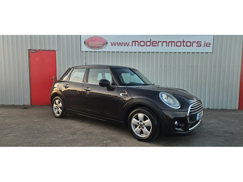 2016 MINI Cooper - image 6