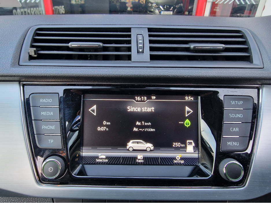 2017 Skoda Fabia AMBITION 1.0 MPI-101K KM ONLY NEW NCT €9,950