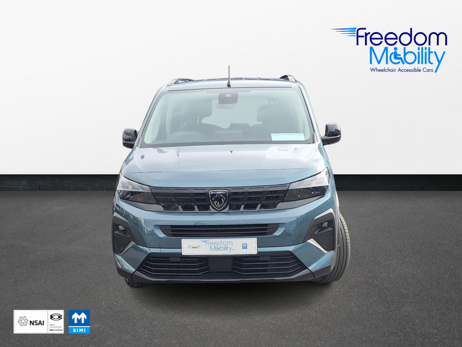 2024 Peugeot Rifter - image 7