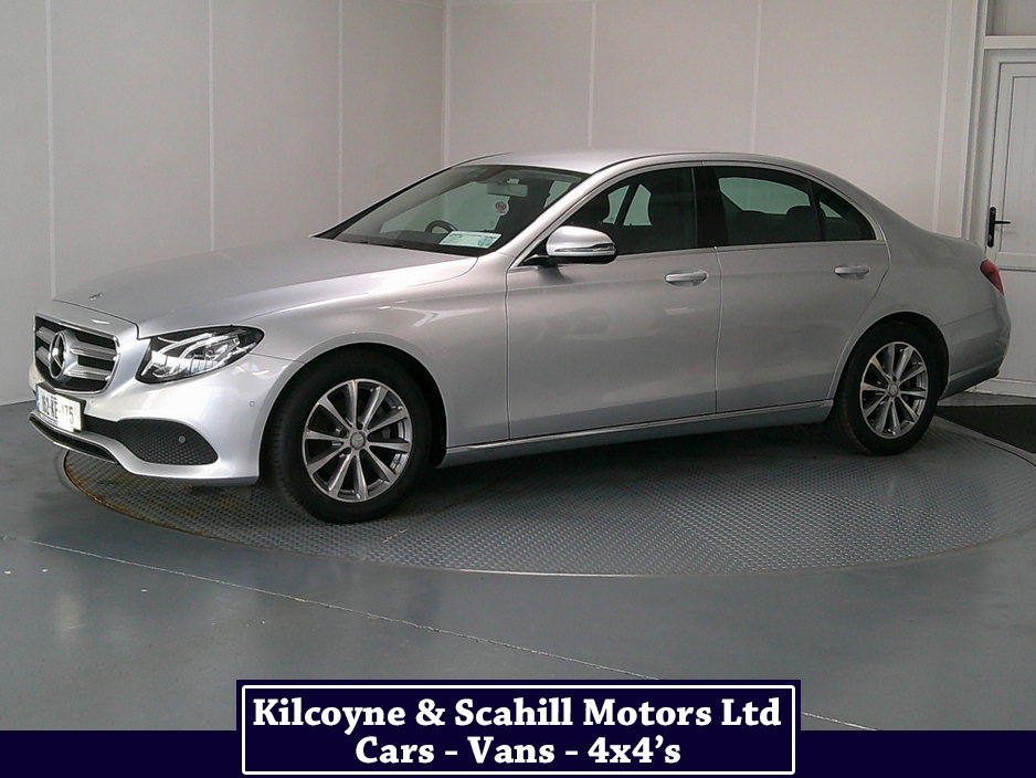 2016 Mercedes-Benz E Class - image 3