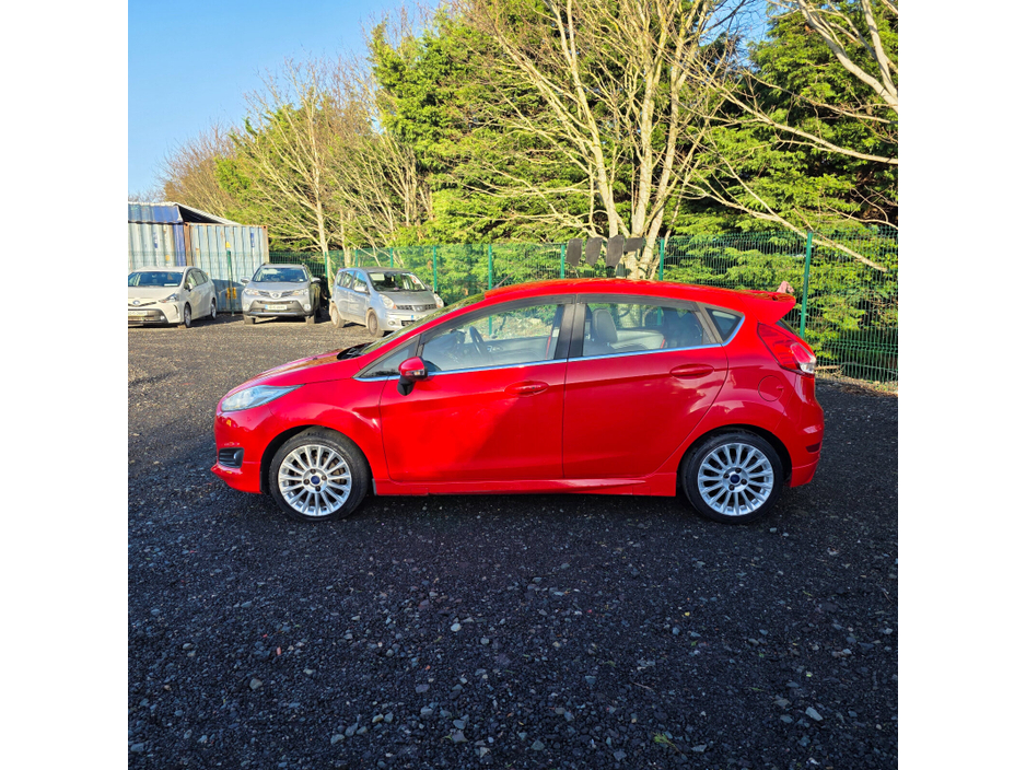 2016 Ford Fiesta 1.25 82PS Titanium €10,450