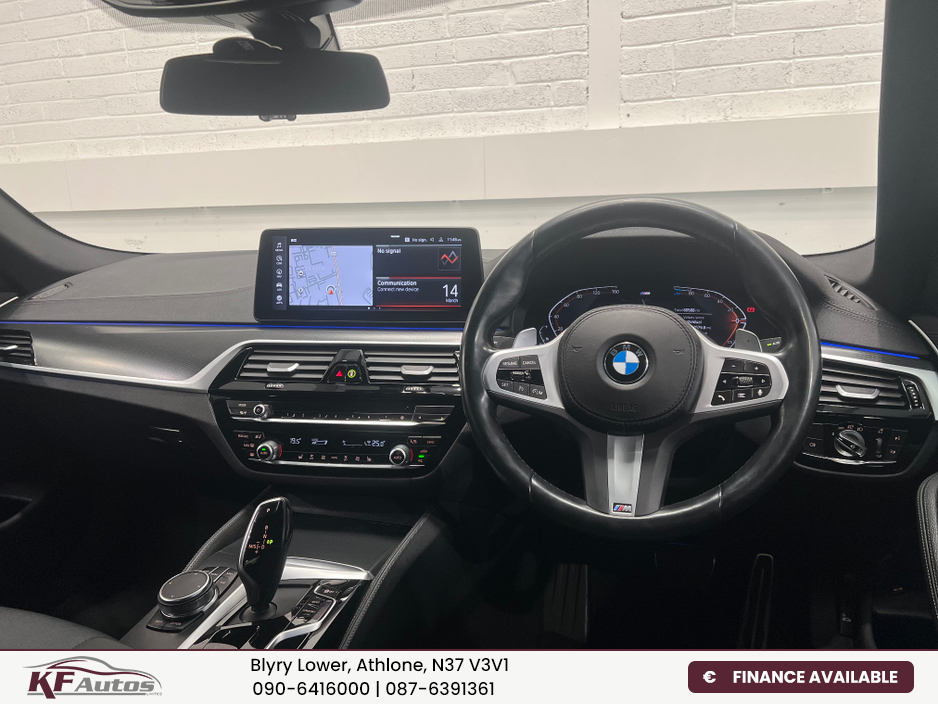 2022 BMW 5 Series - image 20