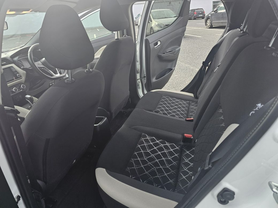 2022 Nissan Micra - image 13