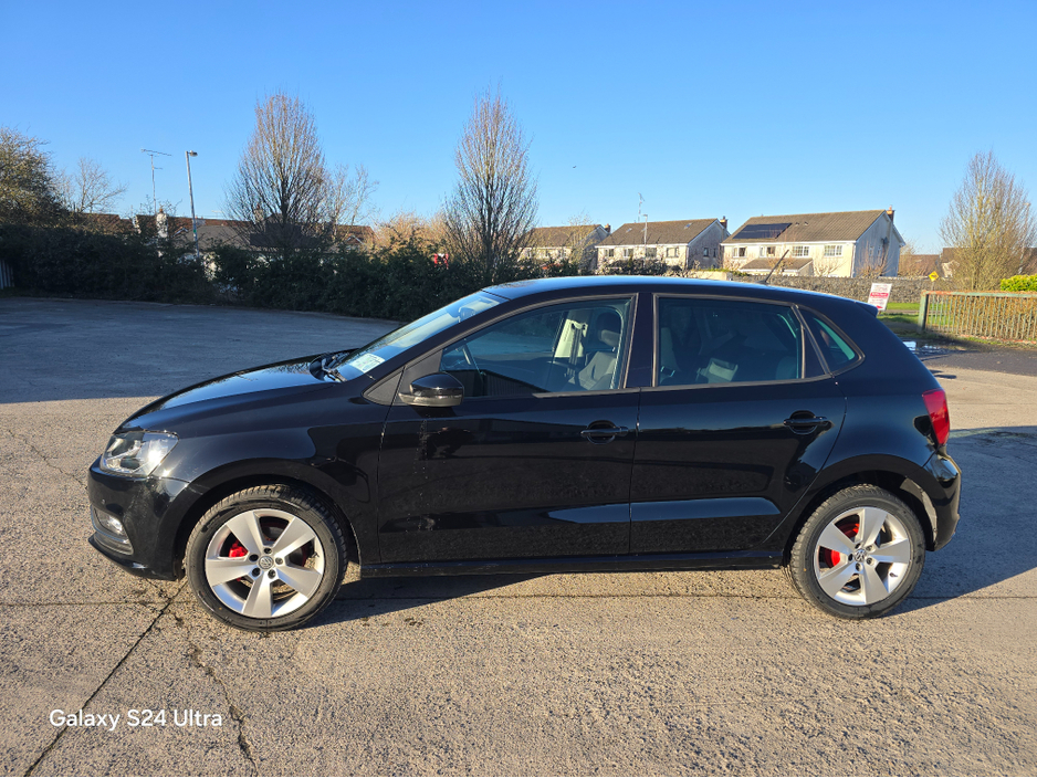2015 Volkswagen Polo - image 6