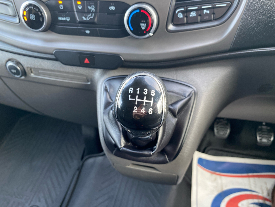 2021 Ford Transit Custom - image 14