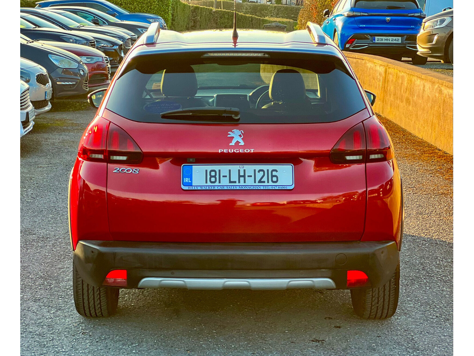 2018 Peugeot 2008 - image 3