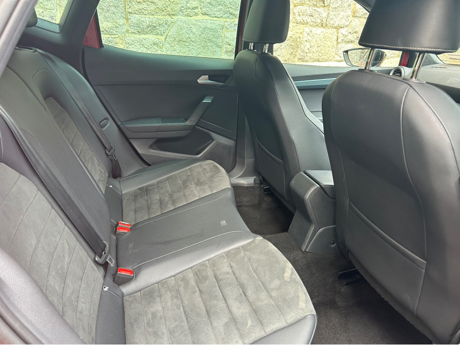 2023 SEAT Arona PA 1.0 TSI 110HP XP 5DR**//**ANDROID  AND APPLE CAR PLAY**//**CRUISE CONTROL**//**REVERSING CAMERA AND SENSORS**//**SAT NAV**//**FINANCE AVAILABLE**//**TRADE IN WELCOME**//**WARRANTY!!!!! €19,725