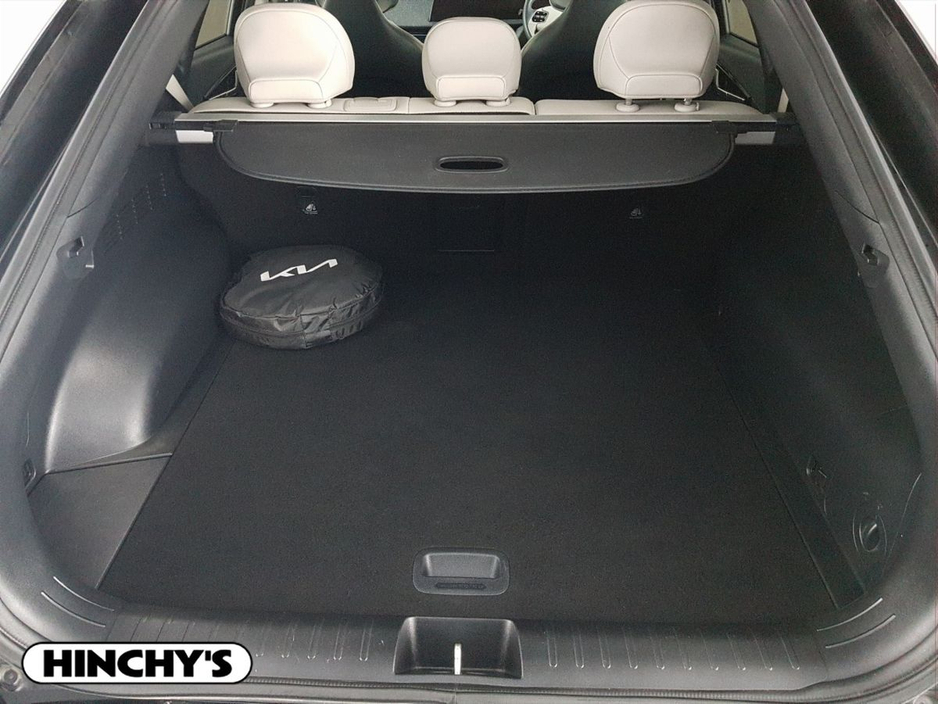 2022 Kia EV6 - image 9