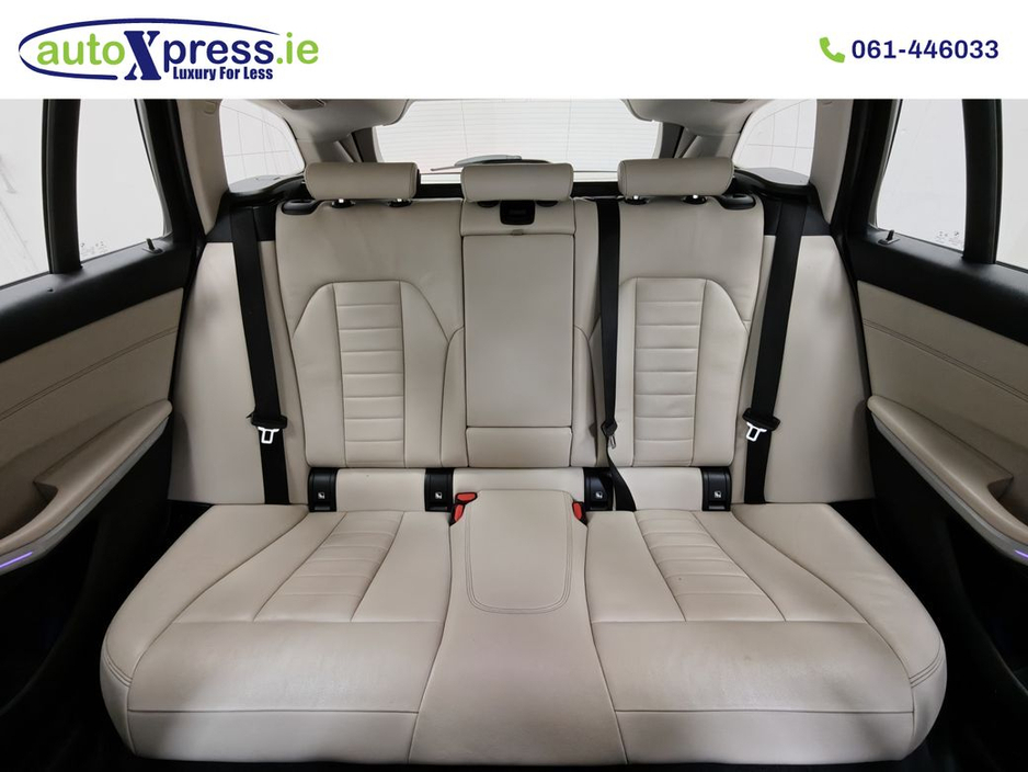 2021 BMW 3 Series - image 19