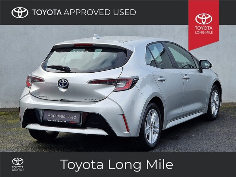 2023 Toyota Corolla - image 3