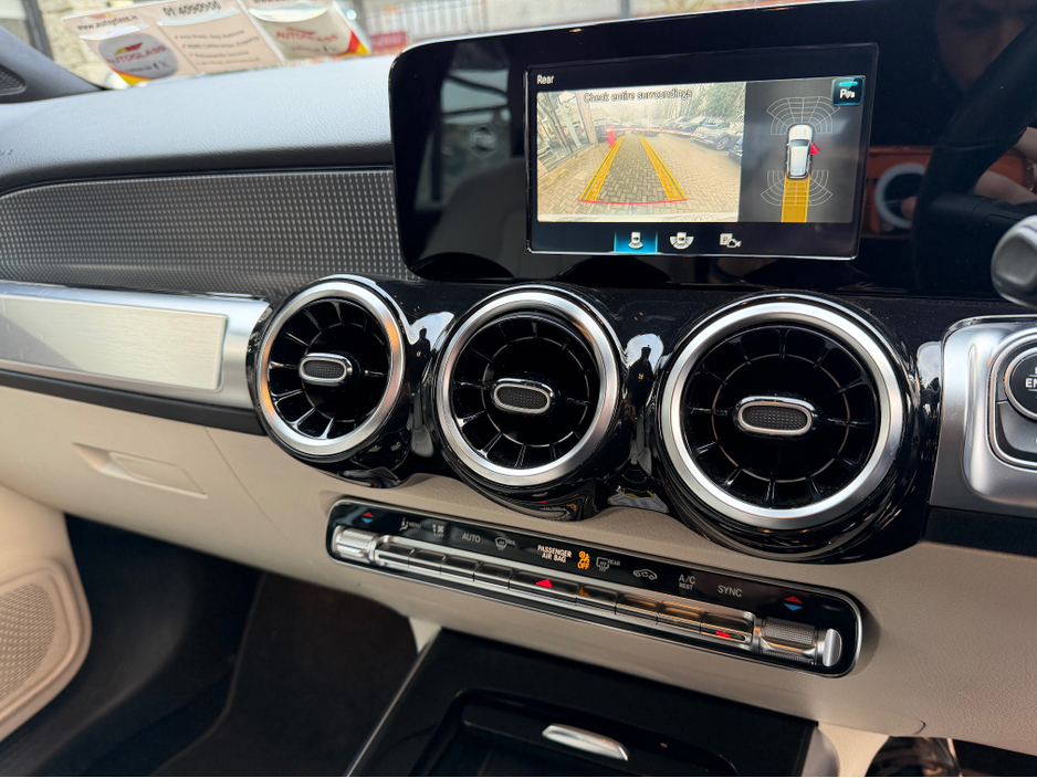 2021 Mercedes-Benz GLB 180 D AUTO 7 5DR €34,950