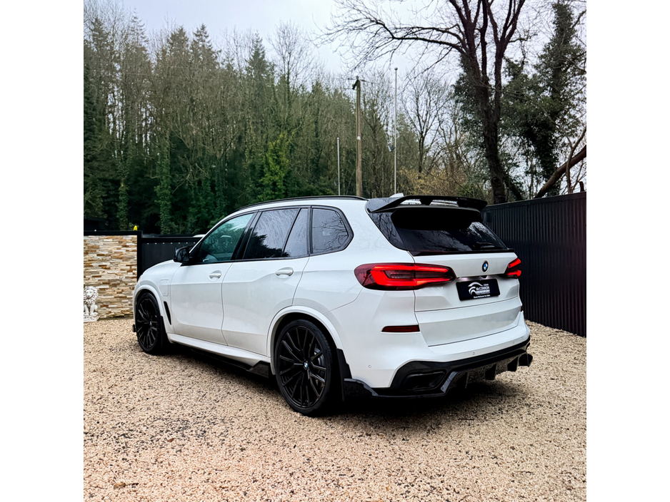 2020 BMW X5 2020 (202) BMW X5 45E MSPORT PRO *X5M SEATING €50,999