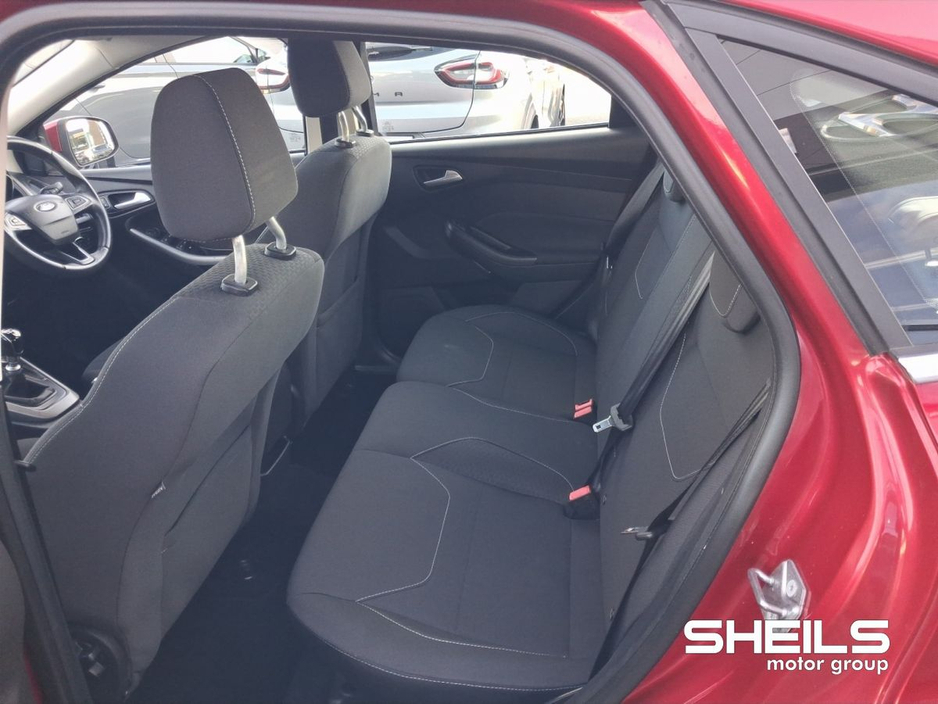 2017 Ford Focus - image 7