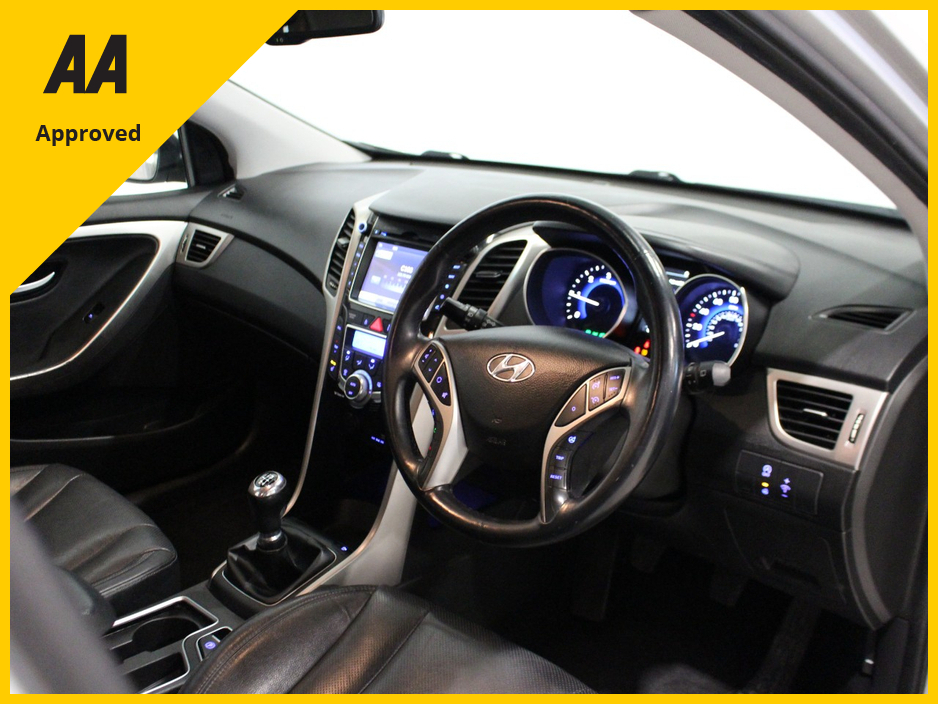 2016 Hyundai i30 - image 16