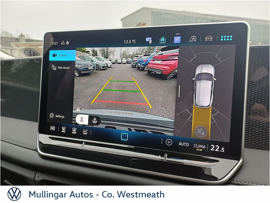 2025 Volkswagen Tiguan - image 18