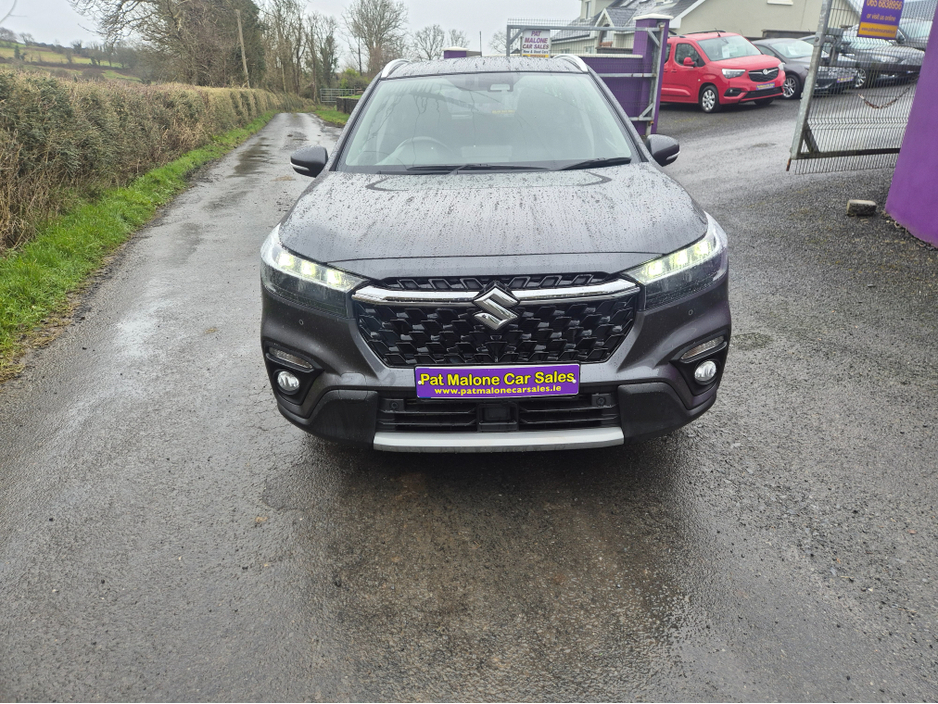 2023 Suzuki SX4 S-CROSS MOTION B-JET BOOSTERJET €22,500