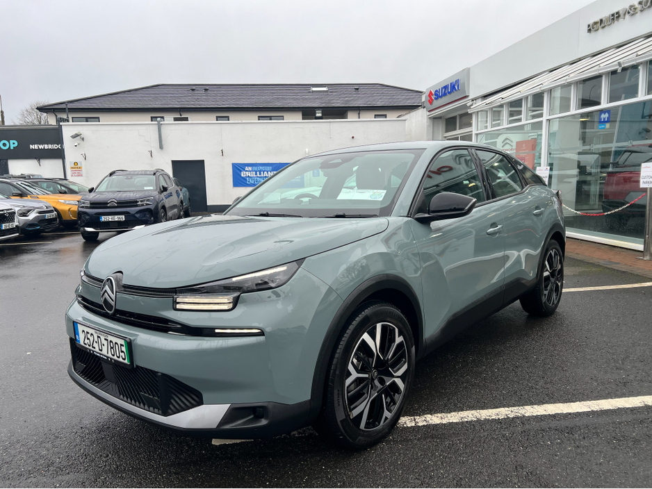 2025 Citroen C4 PLUS 54KWH 156HP €26,950