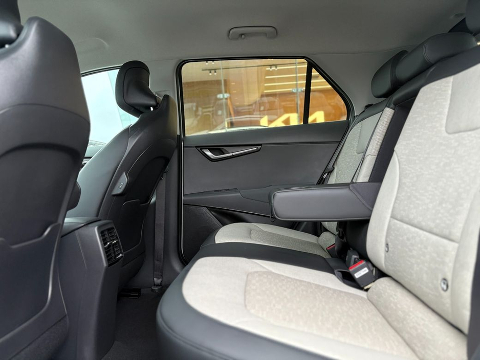 2025 Kia e-Niro - image 4