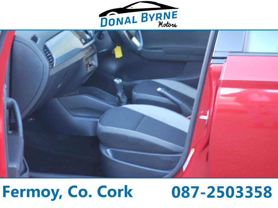 2017 Skoda Fabia - image 4