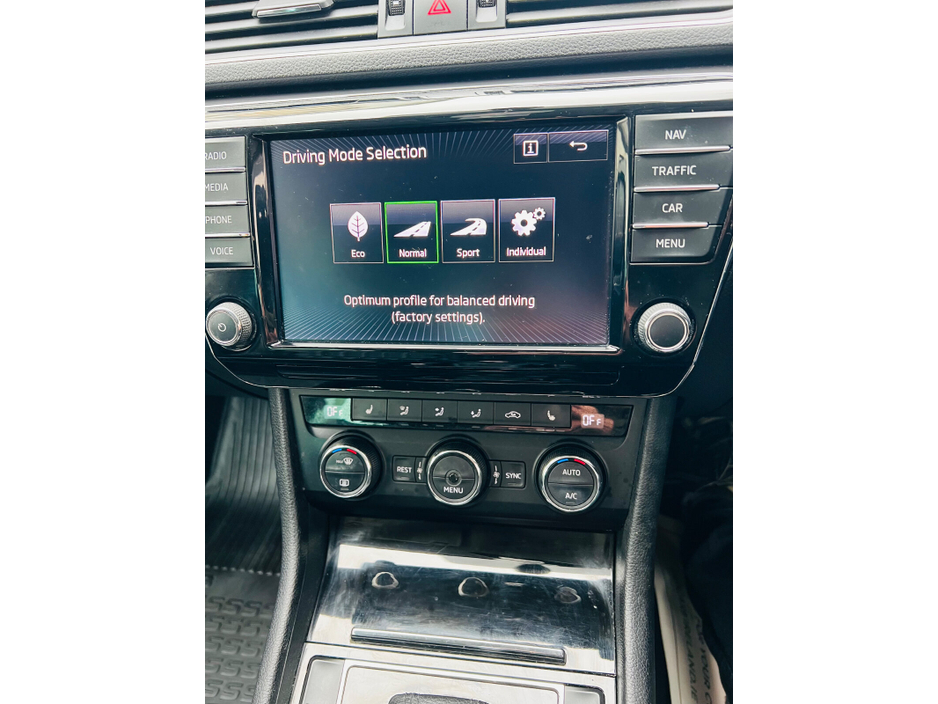 2017 Skoda Superb 2.0 TDI 150bhp Ambition DSG €9,450