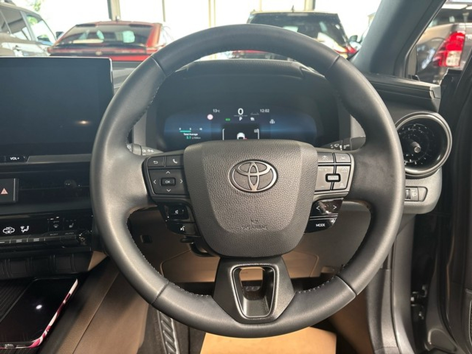 2024 Toyota C-HR - image 9