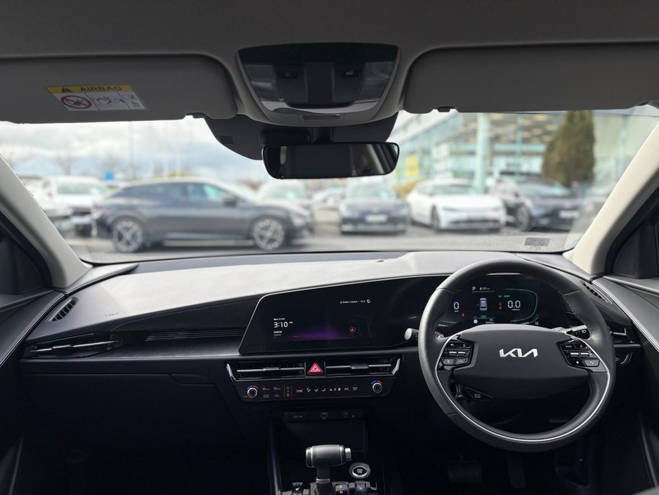 2025 Kia Niro - image 6