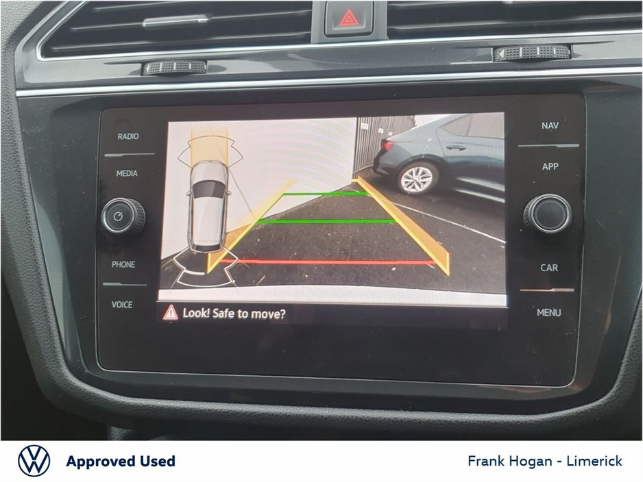 2024 Volkswagen Tiguan - image 10