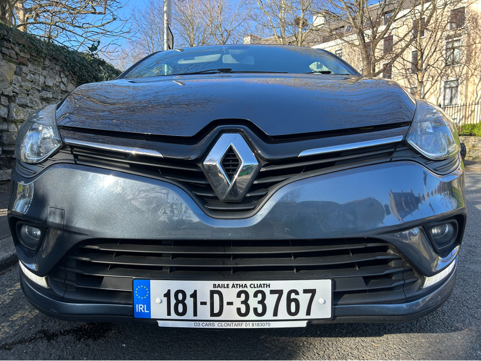 2018 Renault Clio - image 2