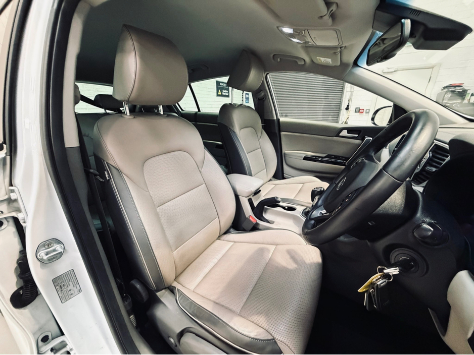 2018 Kia Sportage - image 9