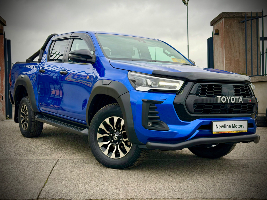 2023 Toyota Hilux - image 4