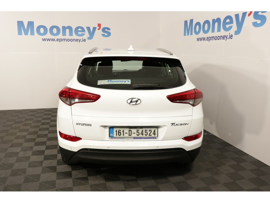 2016 Hyundai Tucson - image 2