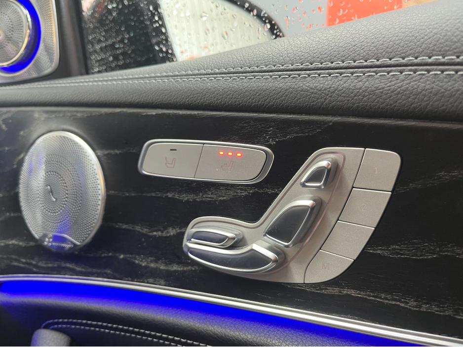 2017 Mercedes-Benz E Class - image 11