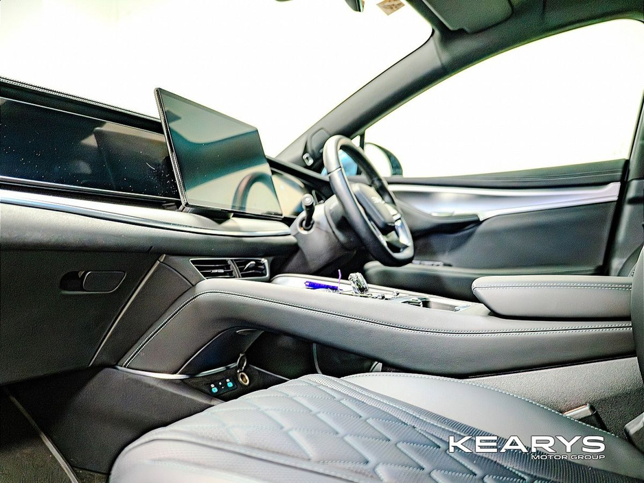 2025 BYD Sealion 7 - image 9