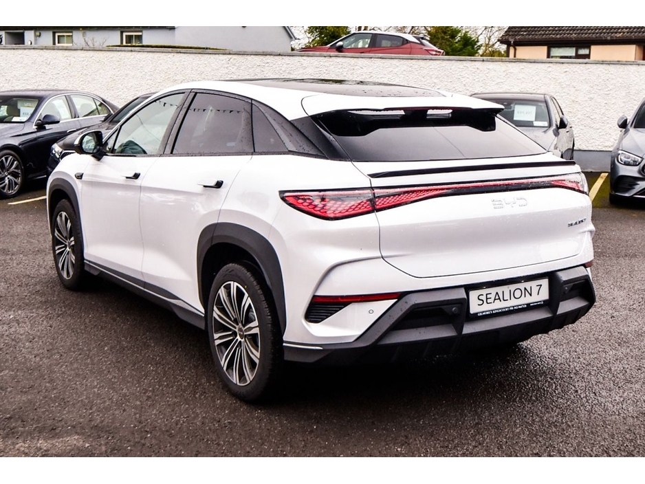 2026 BYD Sealion 7 - image 4