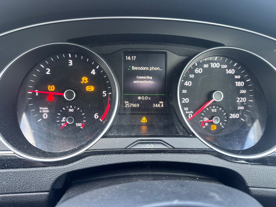 2015 Volkswagen Passat 2.0 TDI 190HP Highline €4,795